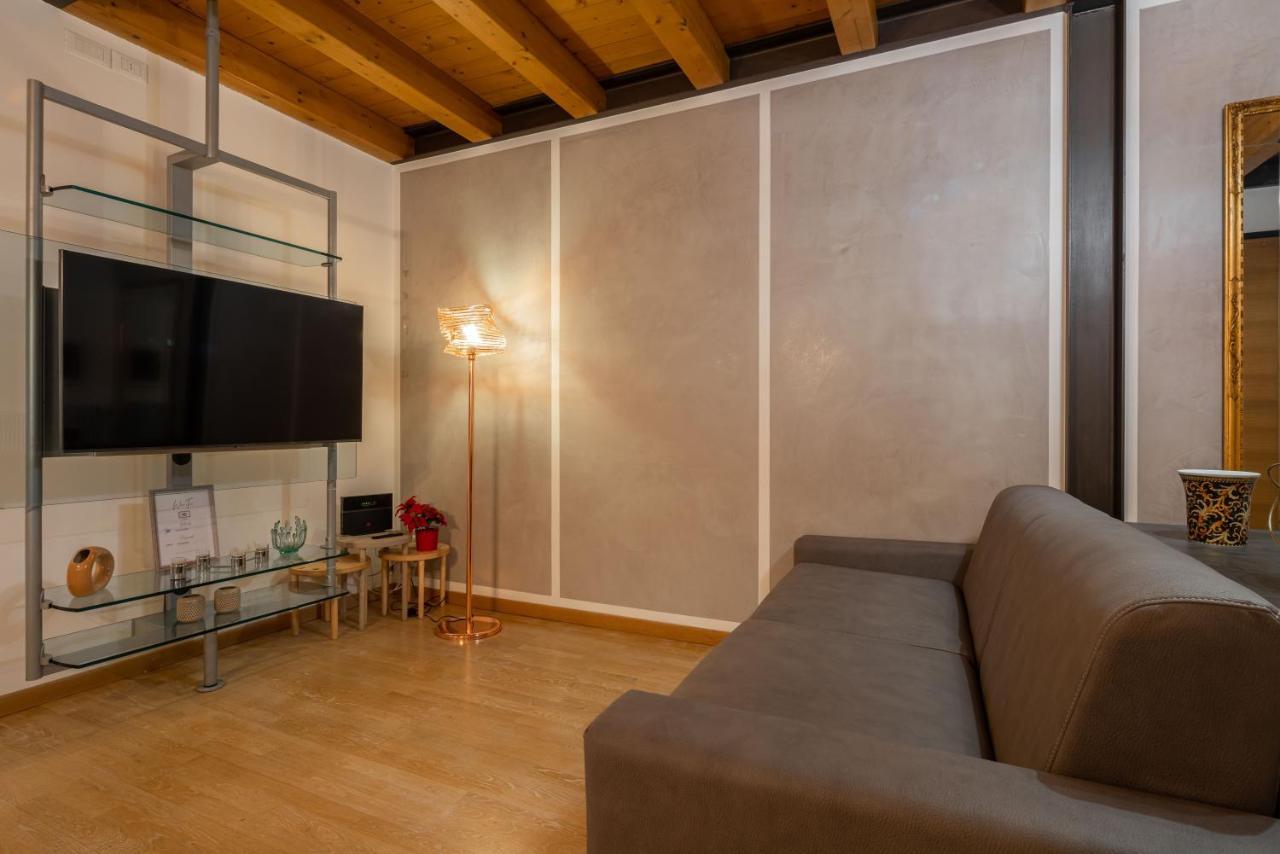 Venezia-Suite HemingwayA Pochi Passi Outlet Noventa di Piave Bagian luar foto
